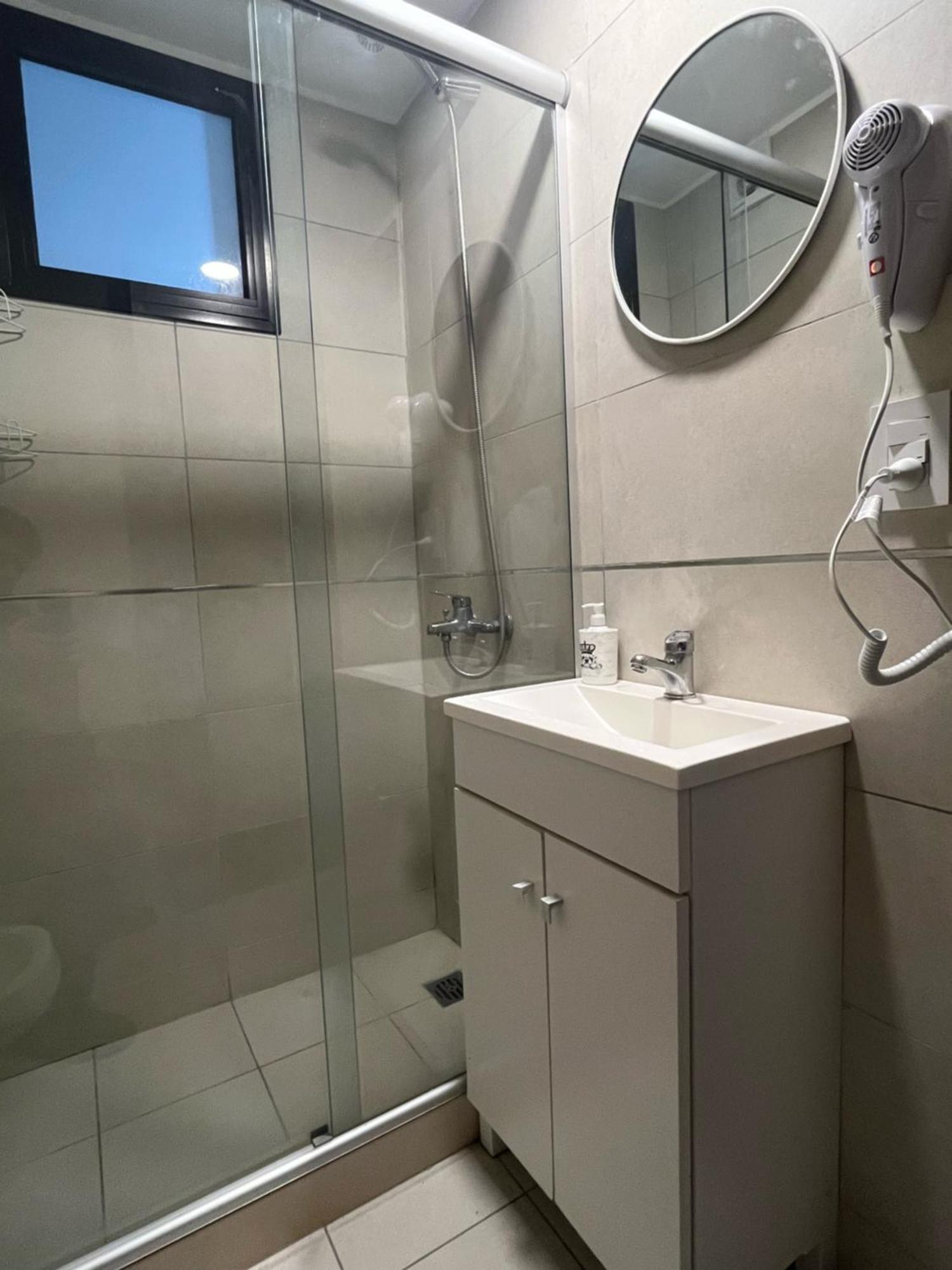 Apartment Premium - Vincent V G Rosario